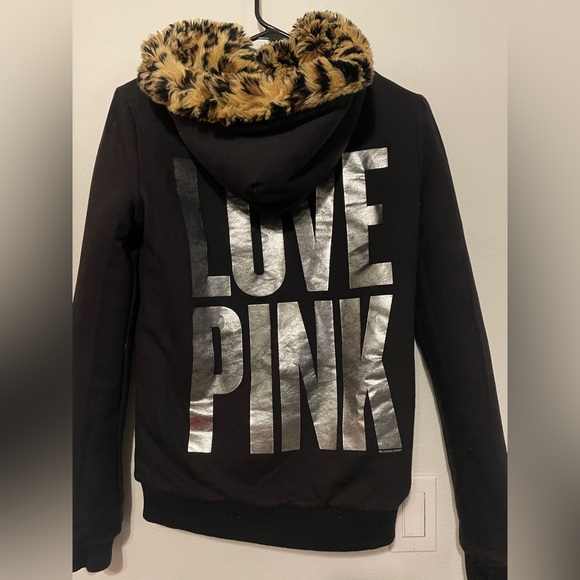 Victoria’s Secret PINK Limited Edition 2011 Fashion Show Leopard Fur Hoodie-EUC - Picture 7 of 8